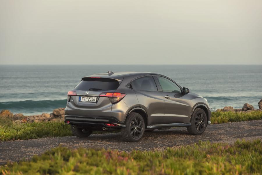  Honda HR-V Sport 2018 года  (EU) (фото 9 из 40)